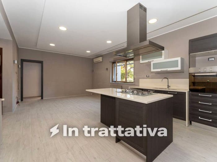 Appartamento con 5 locali in vendita in Via Sebastiano Catania, San Nullo Sebastiano Catania, Catania