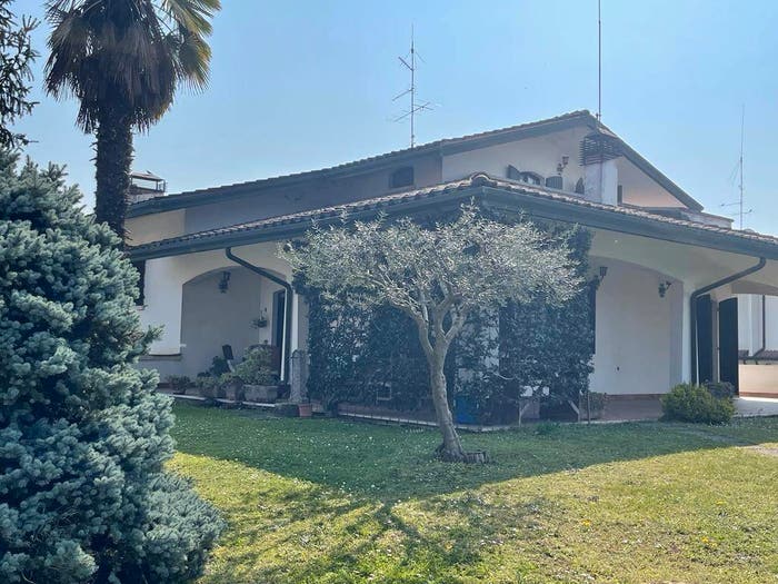 Casa con 6 locali in vendita in Via Roma, Centro, Belfiore