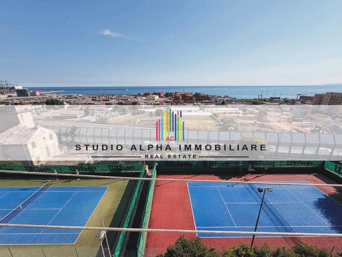 Appartamento quadrilocale in vendita in Via Cravasco, Pra', Genova