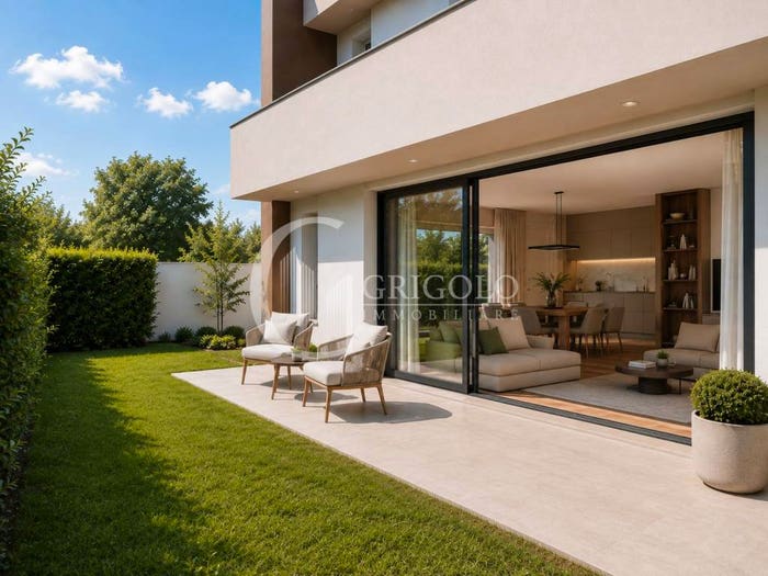 Appartamento quadrilocale in vendita in Via Antonio Meucci, Centro, Zero Branco