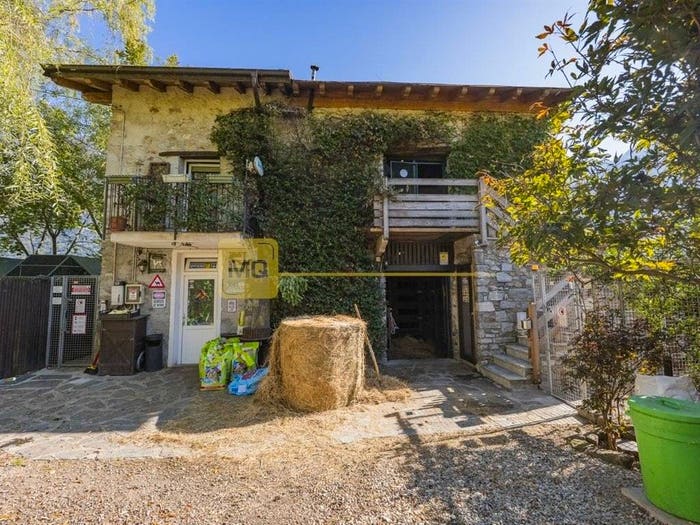Casa con 5 locali in vendita in via zocchi, Samolaco
