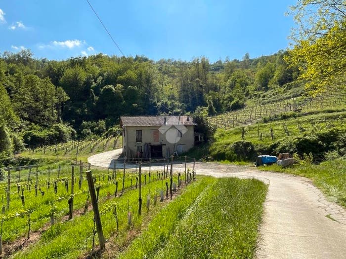 Casa bilocale in vendita in REGIONE GARDINO, Loazzolo