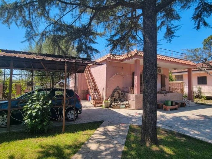 Casa quadrilocale in vendita in Mondragone