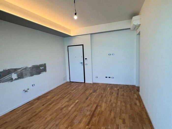 Appartamento trilocale in vendita in Via Enrico Forlanini, Novoli, Firenze