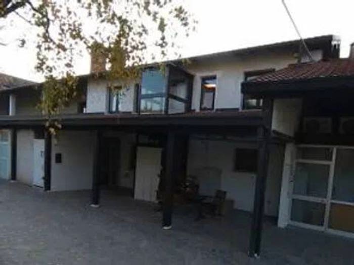 Casa con 6 locali in vendita in Via Dante Alighieri, Cesate