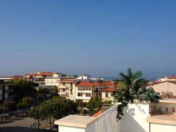 Casa trilocale in vendita in Via Stagi Stagio, Centro, Forte dei Marmi