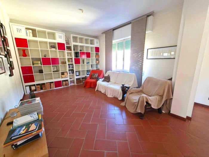 Appartamento con 5 locali in vendita in Via Bastione, Centro, Massa