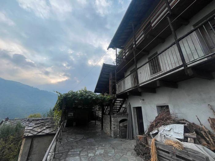 Casa con 6 locali in vendita in Borgata Timonsella, San Germano Chisone
