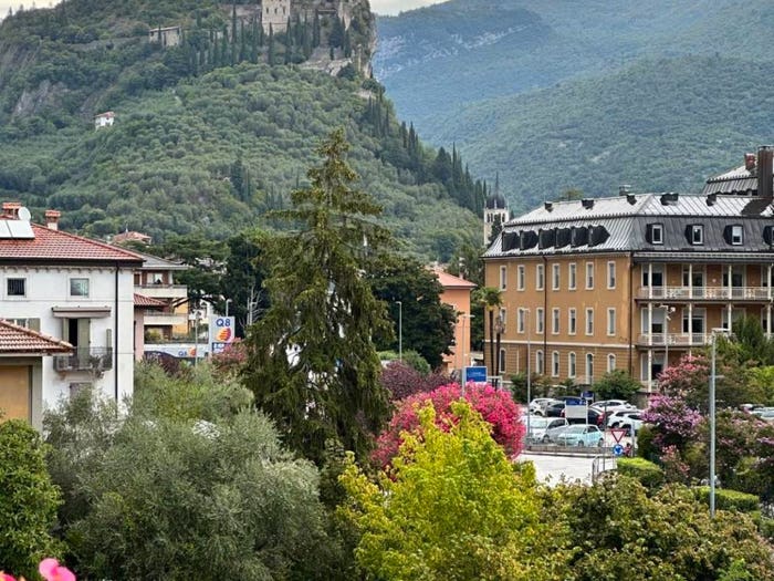 Appartamento trilocale in vendita in Via Santa Caterina, Centro, Arco