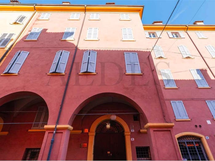 Appartamento con 6 locali in vendita in Centro Storico, Modena