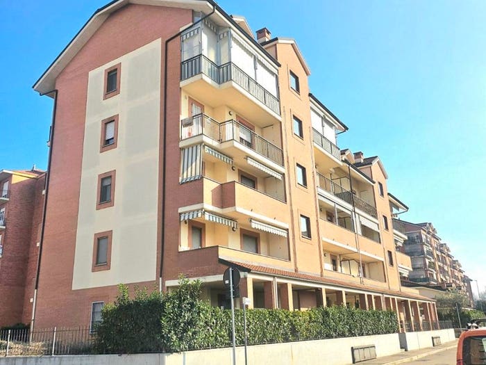 Appartamento con 5 locali in vendita in Via Oristano, Nichelino