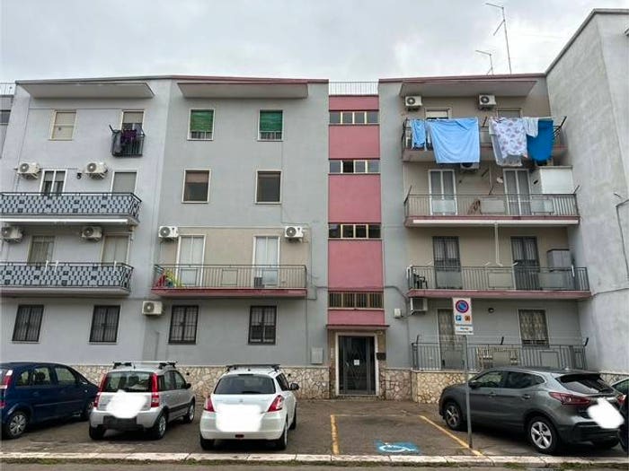 Appartamento quadrilocale in vendita in Via Gualtiero Guiscardi, Candelaro Via Lucera, Foggia