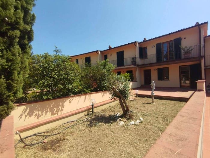 Casa con 5 locali in vendita in Via Fernando Bicchi, Centro, Carmignano