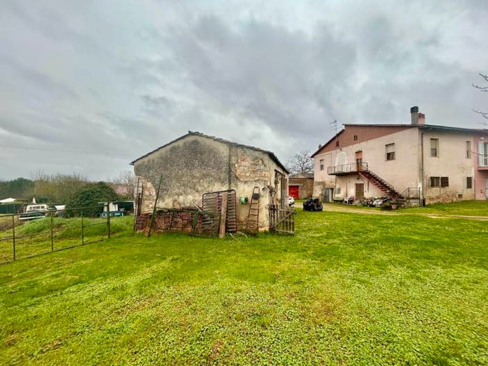 Casa con 6 locali in vendita in Monteriggioni