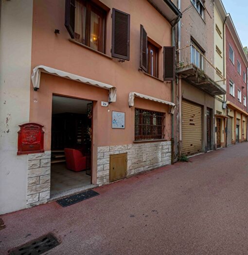 Casa con 7 locali in vendita in Via Bufalini, Rimini
