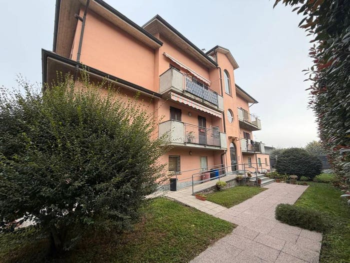 Casa bilocale in vendita in Via Giovanni Maestri, Valera Fratta