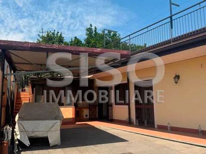 Casa quadrilocale in vendita in Via Chiuse, Pennisi Santa Maria Ammalati Piano d'Api, Acireale