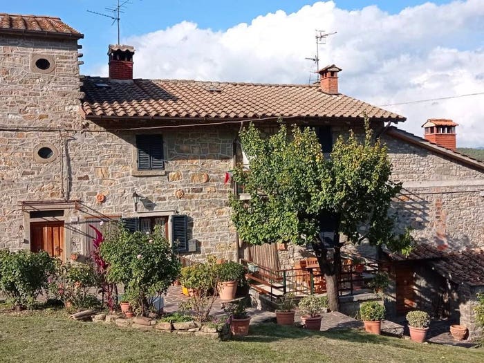 Appartamento con 6 locali in vendita in Via Pianacci, Centro, Caprese Michelangelo