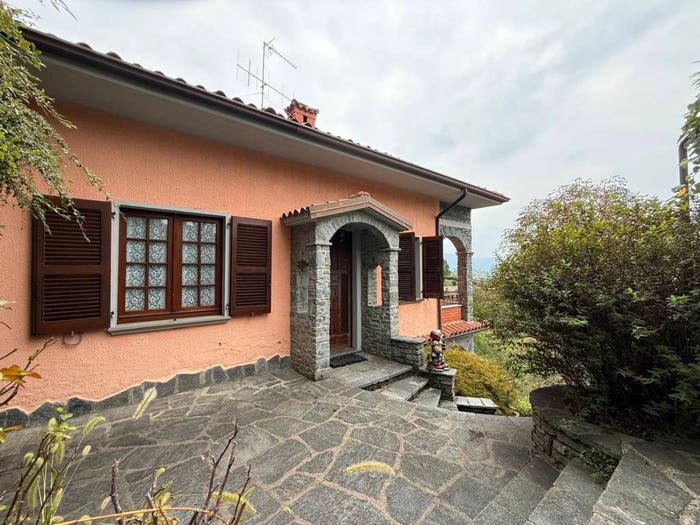 Appartamento trilocale in vendita in Via Sponda, Vigolo