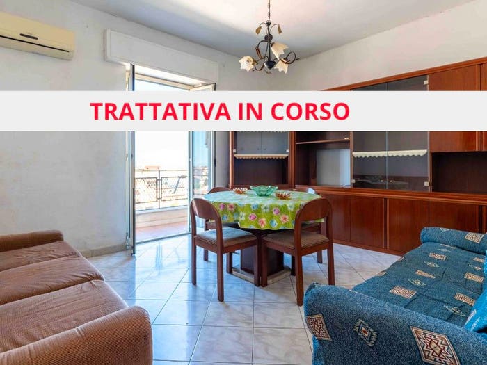 Appartamento con 6 locali in vendita in via Pietragrossa, Centro, Cefalù