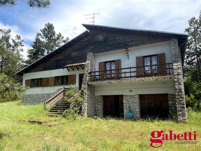 Casa con 6 locali in vendita in Ssbis, Centro, Rocca di Mezzo