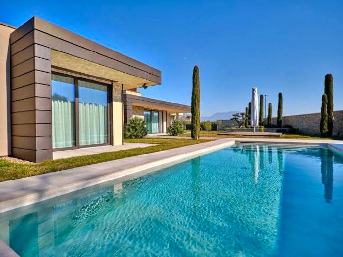 Casa con 6 locali in vendita in Piazza Gian Battista Ferrario, Costermano, Costermano sul Garda