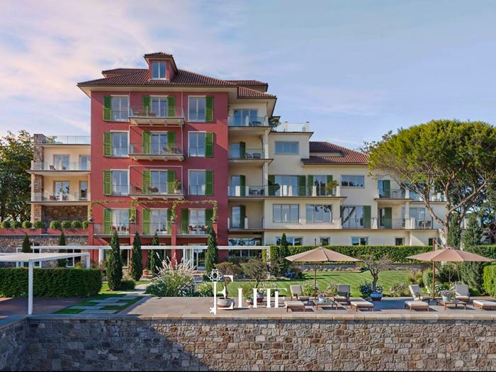 Appartamento con 6 locali in vendita in Via Monsignor Scavini, Arizzano