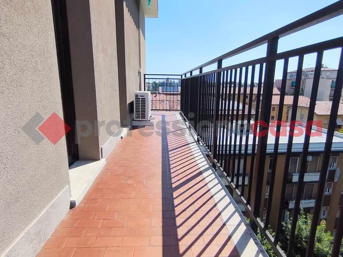 Appartamento trilocale in vendita in Via Ernesto Reinach, Dergano, Milano