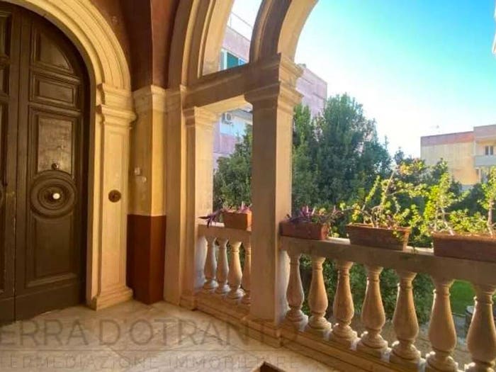 Casa con 6 locali in vendita in Corso Vittorio Emanuele II, Centro, Poggiardo
