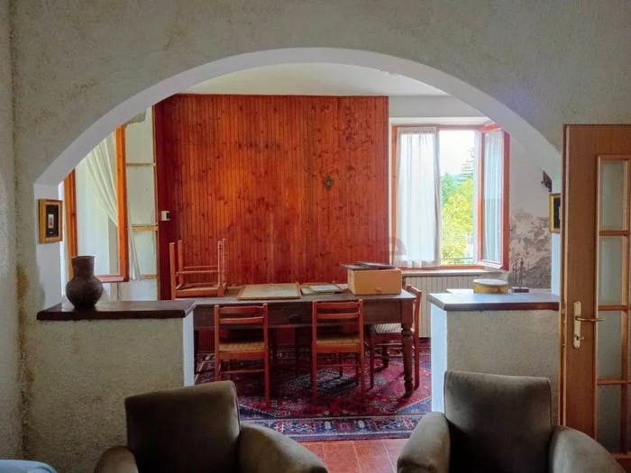 Casa quadrilocale in vendita in Sesta Inferiore, Corniglio