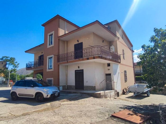 Casa trilocale in vendita in Via Appia, Centro, Maddaloni