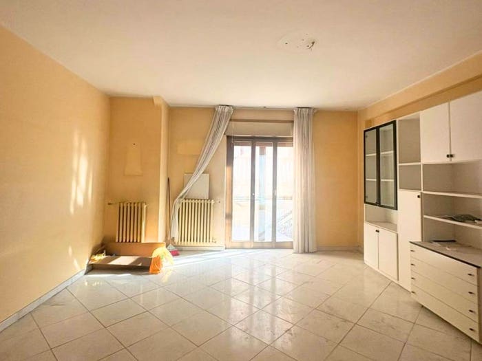 Appartamento con 5 locali in vendita in Via Francesco Rizzitelli, Centro, Barletta