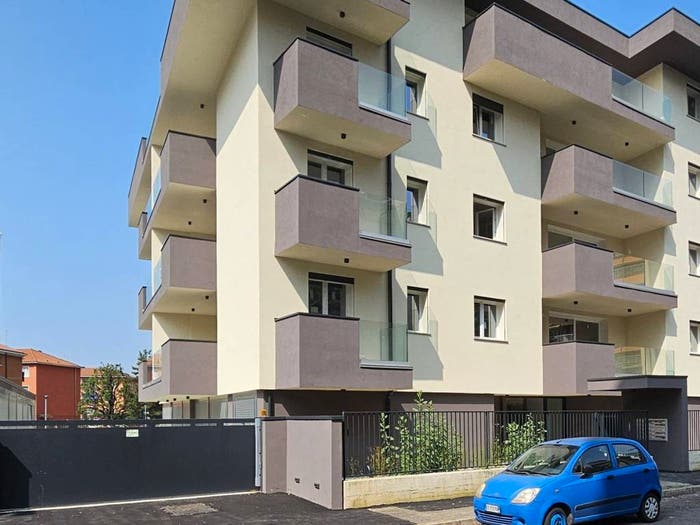 Appartamento trilocale in vendita in Via Lainate, San Giovanni, Rho