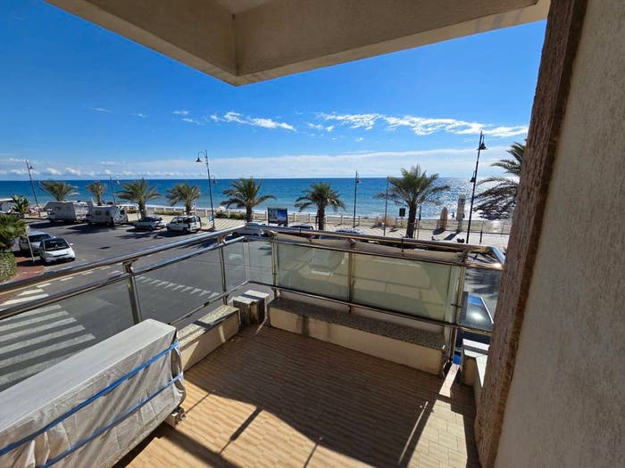 Appartamento quadrilocale in vendita in Lungomare Cristoforo Colombo, Centro, Albenga