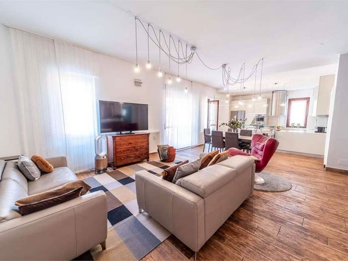 Appartamento con 6 locali in vendita in PIAZZA ROMA, Centro Storico, Como