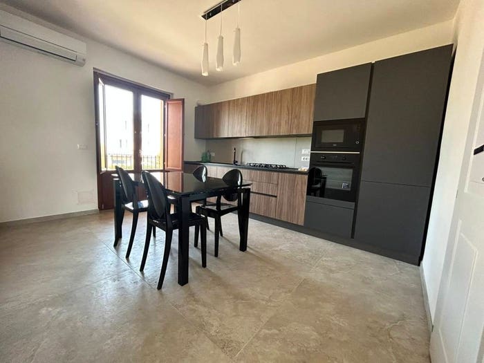Appartamento con 6 locali in vendita in Centro, Treglio
