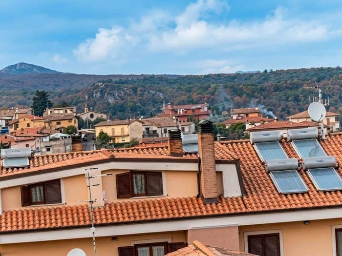 Appartamento bilocale in vendita in Via Napoli, Centro, Lariano