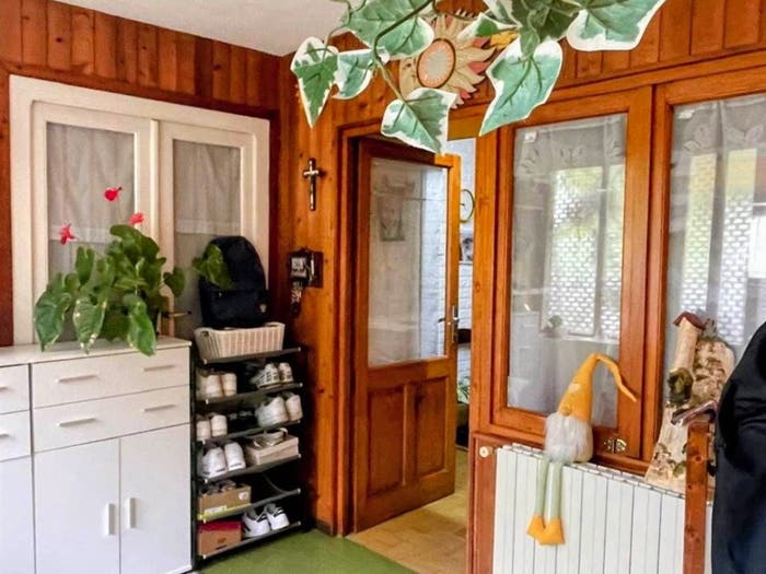 Casa con 6 locali in vendita in Via Santuario di Oropa, Favaro, Biella