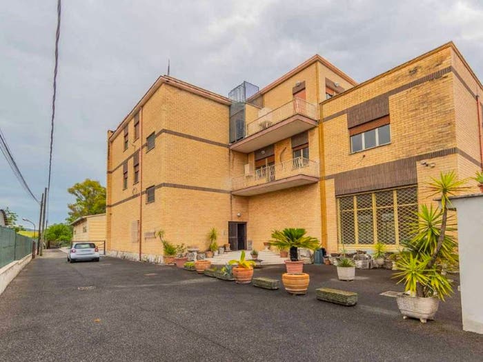 Casa con 6 locali in vendita in via Galileo Galilei, Castell'Arcione, Guidonia Montecelio