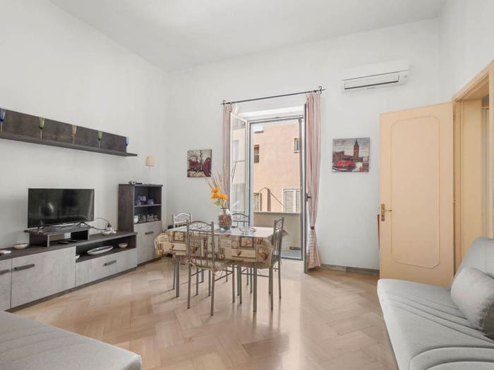 Appartamento con 5 locali in vendita in Via Enrico Toti, Centro, Galatone