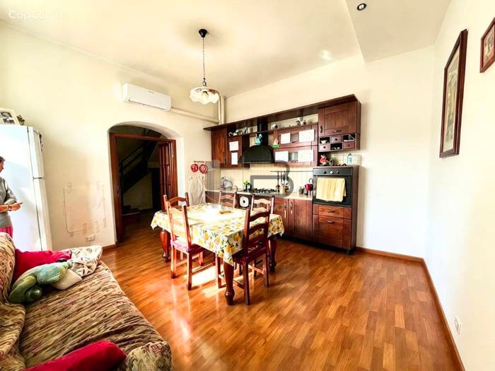 Appartamento quadrilocale in vendita in Via Gino Menconi, Avenza, Carrara