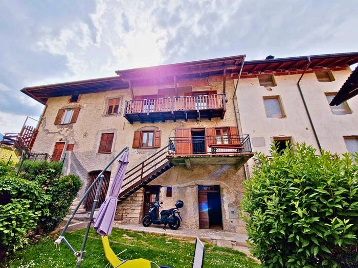 Casa con 6 locali in vendita in Via San Bartolomeo del Cervo, Borgo, Borgo Valsugana
