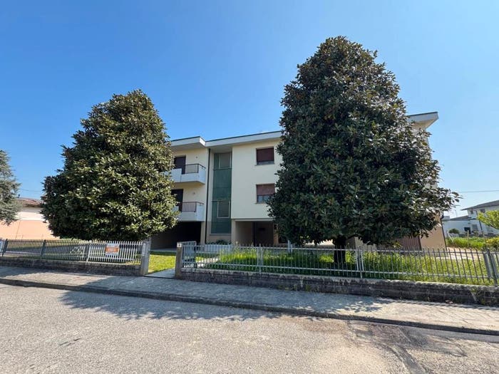Appartamento quadrilocale in vendita in Via Marino Vincenzi, Vallalta, Concordia sulla Secchia