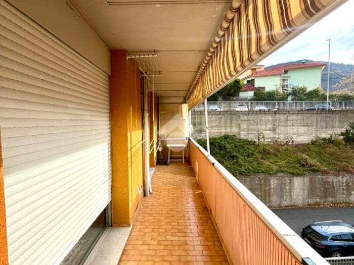 Appartamento quadrilocale in vendita in Via Hector Berlioz, Rivarolo, Genova