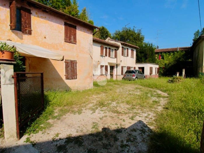 Casa quadrilocale in vendita in Via Comunale di Colfrancui, Centro, Oderzo