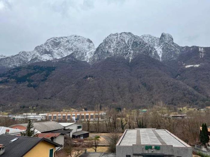 Appartamento trilocale in vendita in Via Provinciale, Centro, Primaluna