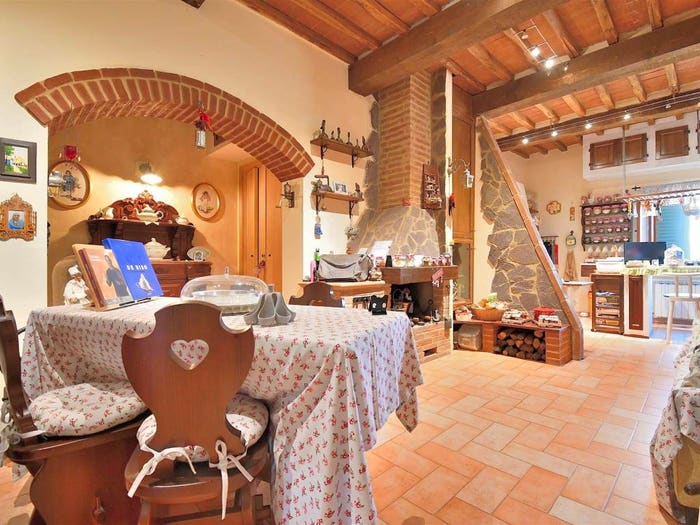 Appartamento quadrilocale in vendita in via di lucignano, Lucignano D'arbia, Monteroni d'Arbia