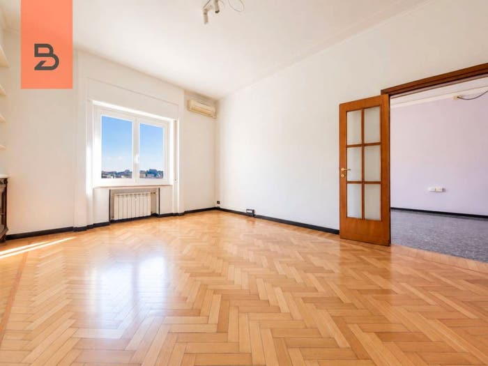 Casa con 6 locali in vendita in Piazza Brignole, San Vincenzo, Genova