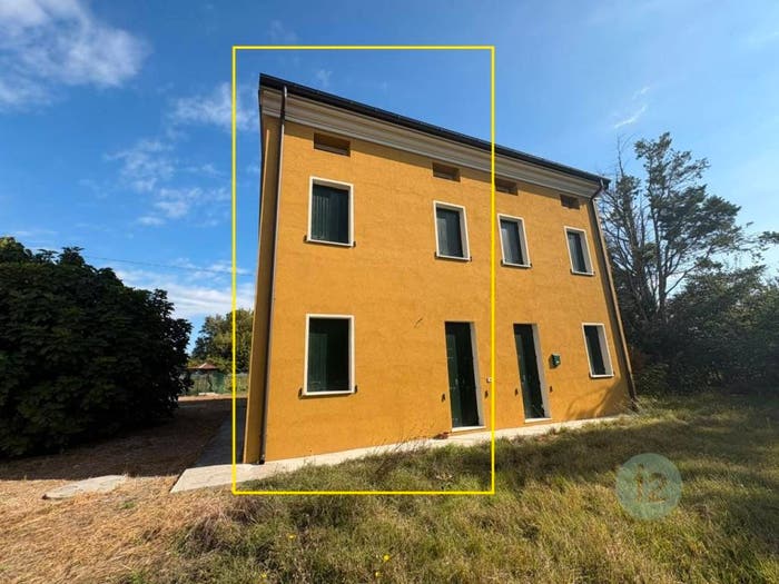 Casa bilocale in vendita in Via delle Rose, San Martino Spino, Mirandola
