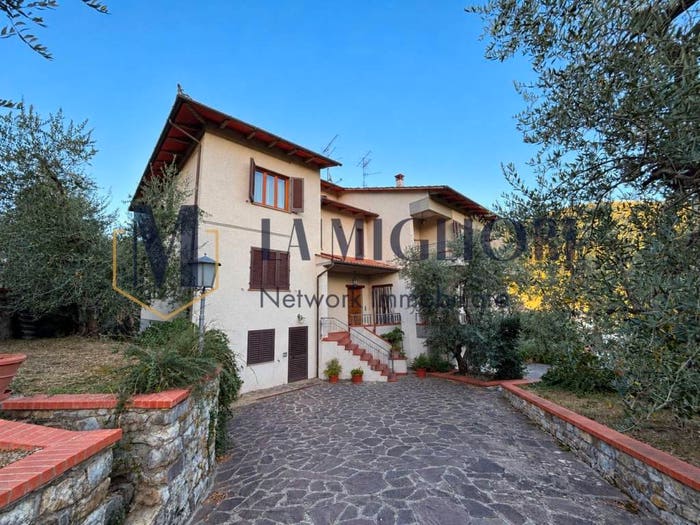 Appartamento con 5 locali in vendita in Via Giuseppe Mazzini, Fognano, Montale